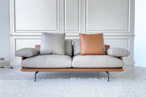 Divano Get Back in pelle marrone e grigia Poltrona Frau - 8 2