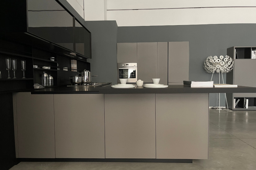 Phoenix Kitchen (Expo Offer)