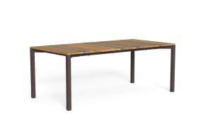 Casilda outdoor table