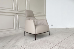 Archibald A Powder Leather Armchair (Expo Offer) Poltrona Frau - 7 2